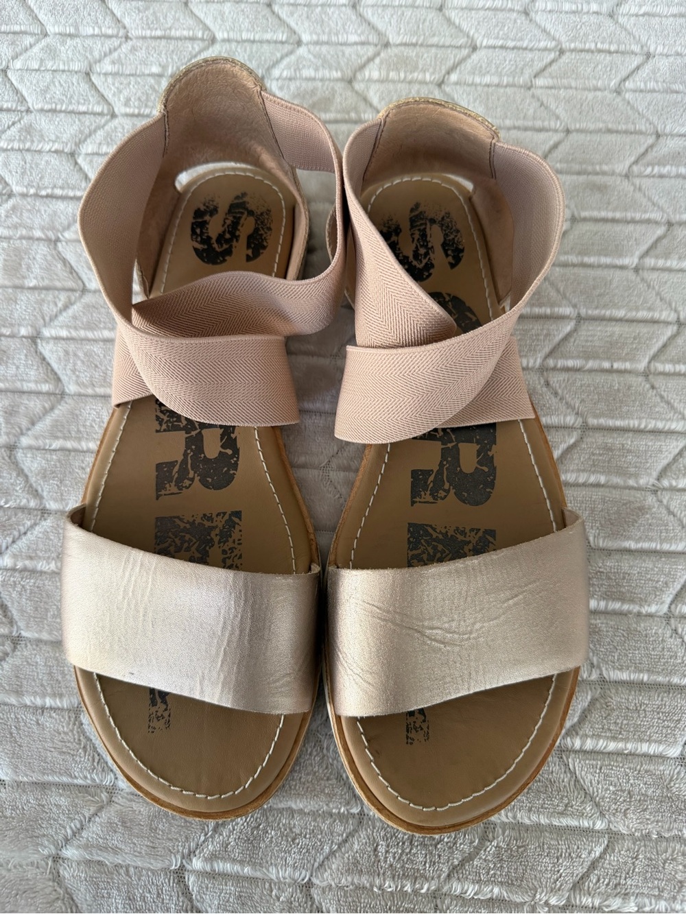Sorel Women's Beige Ella II NL3202-204 Cross Strap Gladiator Sandal Size 9